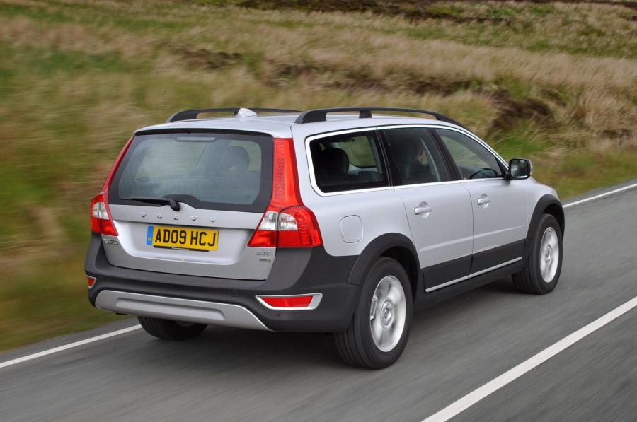  Volvo XC70 2010 года  (фото 35 из 58)